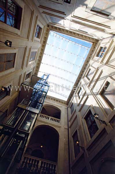 Copertura fissaggio puntuale