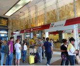 facciata in vetro a fissaggio puntuale con travi reticolari